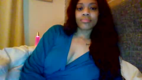 MiaMuffn online show from May 14, 2026, 4:14 pm