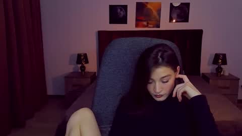 Mia online show from January 10, 2025, 8:26 pm