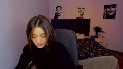 Mia online show from January 14, 2025, 11:05 pm