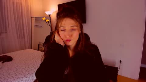 Snapshot of miapaw chatting on January 17, 2026, 7:17 pm Mia online show from January 17, 2026, 7:17 pm