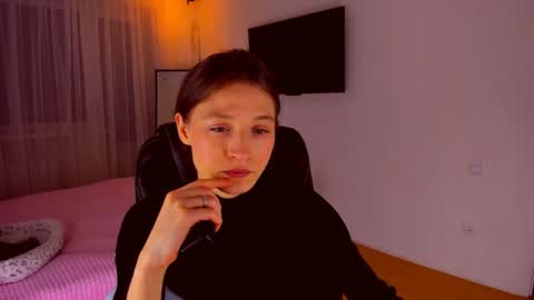 Snapshot of miapaw chatting on February 28, 2026, 7:04 pm Mia online show from February 28, 2026, 7:04 pm