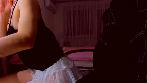 Snapshot of miapaw chatting on March 4, 2026, 7:53 pm Mia online show from March 4, 2026, 7:53 pm