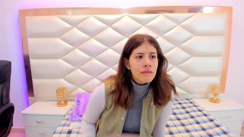 Sweetie Mia online show from February 7, 2025, 12:17 pm