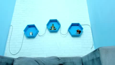 Mia Quevedo online show from January 28, 2025, 6:07 pm