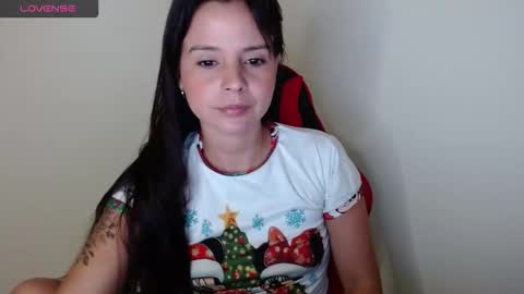 Snapshot of miarobinn_ chatting on October 4, 2025, 10:57 am miarobinn_ online show from October 4, 2025, 10:57 am