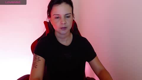 Snapshot of miarobinn_ chatting on October 8, 2025, 8:01 am miarobinn_ online show from October 8, 2025, 8:01 am