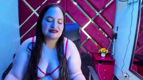 MiaRouse online show from February 12, 2026, 3:01 am