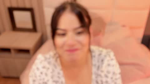 Snapshot of miasphencer chatting on December 3, 2024, 12:35 am Mia online show from December 3, 2024, 12:35 am
