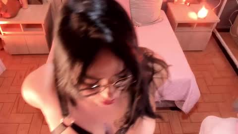 Snapshot of miasphencer chatting on March 5, 2025, 7:49 pm Mia online show from March 5, 2025, 7:49 pm