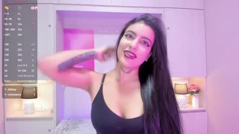 miaturnerr_ online show from May 2, 2026, 4:06 am