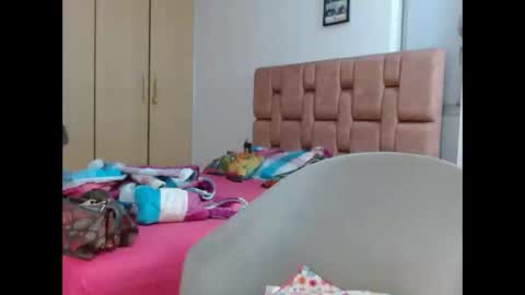 Snapshot of miavanessa_high chatting on February 5, 2026, 4:06 am MIA VANESSA online show from February 5, 2026, 4:06 am