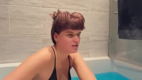 Mia  online show from December 15, 2025, 3:49 pm