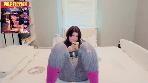 Mia  online show from June 10, 2026, 4:39 pm
