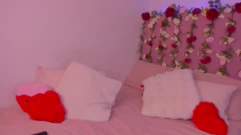 Snapshot of miawoderfull chatting on February 22, 2026, 4:57 am Mia online show from February 22, 2026, 4:57 am