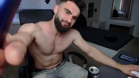 MicahLane online show from June 3, 2026, 4:26 am