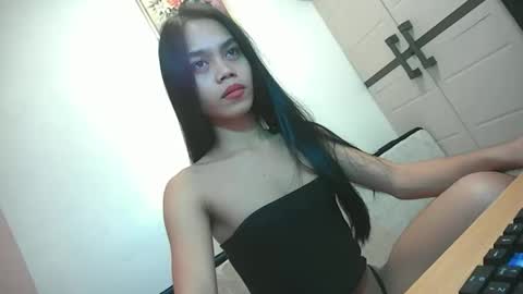 Mica online show from October 28, 2025, 12:58 am