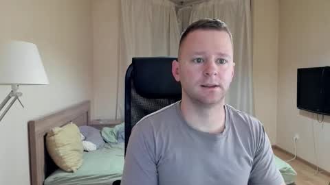 Michael Birkin online show from October 18, 2025, 4:04 am