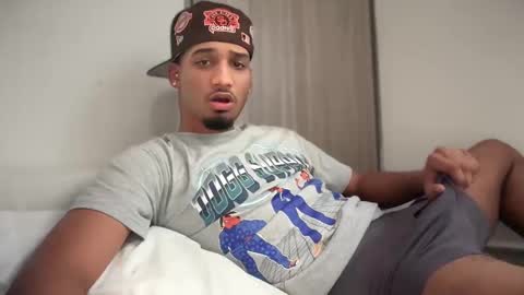 Angel online show from March 9, 2025, 6:43 pm