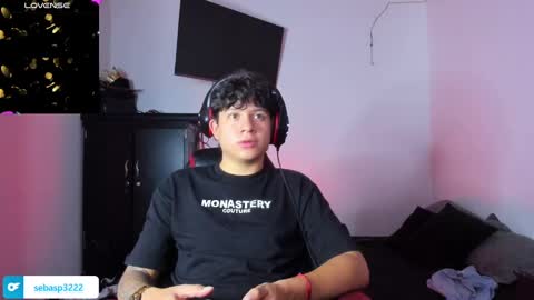 michael independent model  online show from January 21, 2025, 11:34 pm