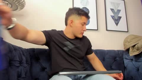 Snapshot of michaelconnor_ chatting on January 10, 2025, 3:16 pm MichaelConnor online show from January 10, 2025, 3:16 pm