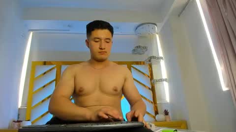 Snapshot of michaelconnor_ chatting on February 7, 2025, 6:02 pm MichaelConnor online show from February 7, 2025, 6:02 pm