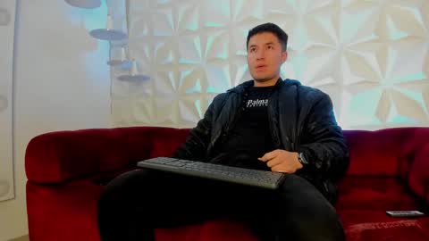 Snapshot of michaelconnor_ chatting on February 15, 2025, 12:11 pm MichaelConnor online show from February 15, 2025, 12:11 pm
