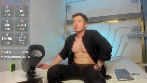 Snapshot of michaelconnor_ chatting on February 23, 2025, 5:29 pm MichaelConnor online show from February 23, 2025, 5:29 pm