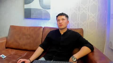 Snapshot of michaelconnor_ chatting on March 1, 2025, 6:54 pm MichaelConnor online show from March 1, 2025, 6:54 pm