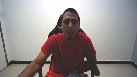 Snapshot of michaelhotbbc chatting on September 26, 2025, 5:44 am Michael online show from September 26, 2025, 5:44 am