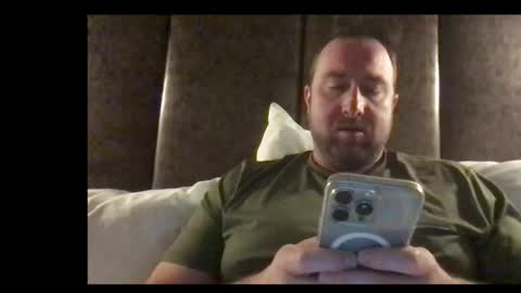 Snapshot of michaelt483 chatting on February 18, 2026, 4:19 am michaelt483 online show from February 18, 2026, 4:19 am