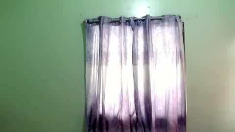 My name is Kel 18. 53 short and petite... online show from February 8, 2025, 6:54 am