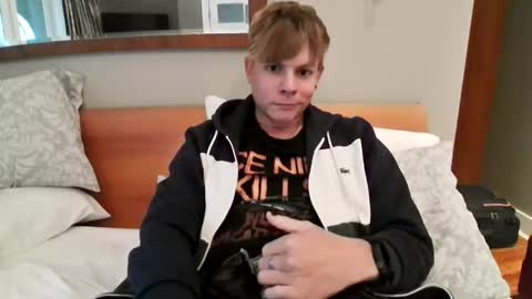Snapshot of michaeltwinkboy chatting on April 4, 2026, 1:15 am michaeltwinkboy online show from April 4, 2026, 1:15 am