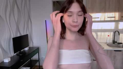 Aidaxo online show from June 3, 2026, 2:33 pm