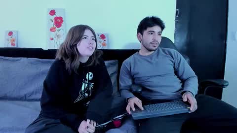 MichelandChris online show from November 27, 2025, 12:29 pm