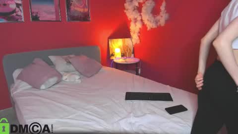 michele_mack online show from September 23, 2025, 2:36 am