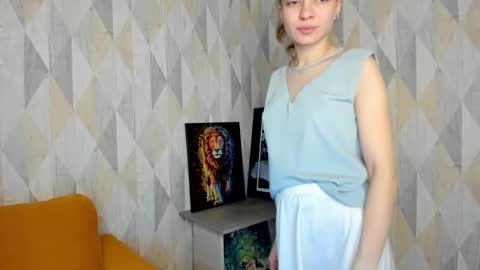 Snapshot of michelle_blond chatting on February 18, 2025, 1:11 pm michelle_blond online show from February 18, 2025, 1:11 pm