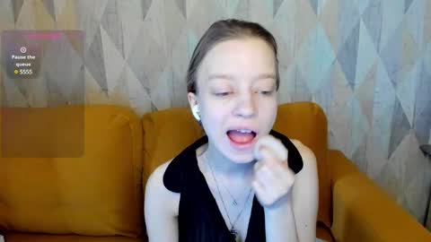 Snapshot of michelle_blond chatting on February 20, 2025, 7:23 am michelle_blond online show from February 20, 2025, 7:23 am