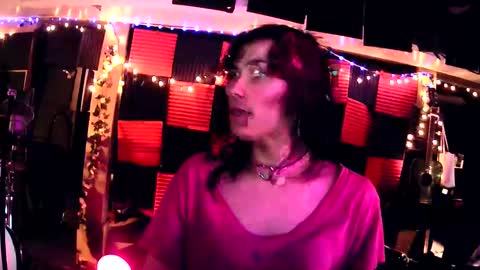 michelle_flowers online show from March 5, 2025, 3:40 am