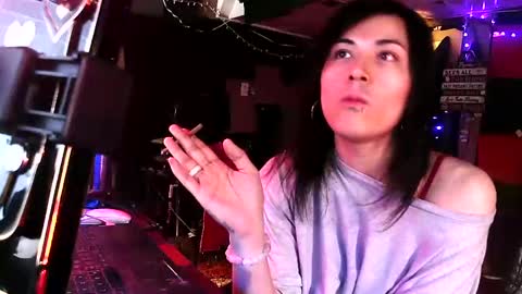 michelle_flowers online show from September 9, 2025, 3:17 am