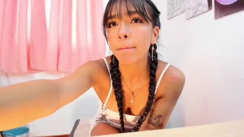 Snapshot of michelle_se chatting on February 10, 2025, 2:26 pm Michelle online show from February 10, 2025, 2:26 pm