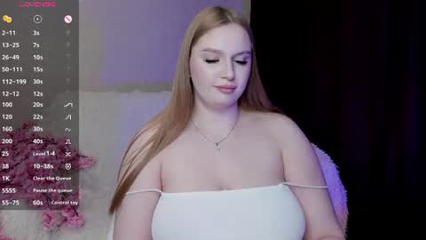 michellemilerr online show from June 3, 2026, 6:49 am