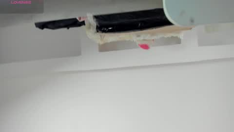 michellepreston_ online show from March 25, 2026, 12:11 pm