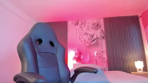 Snapshot of michellepreston_ chatting on May 24, 2026, 11:59 am michellepreston_ online show from May 24, 2026, 11:59 am