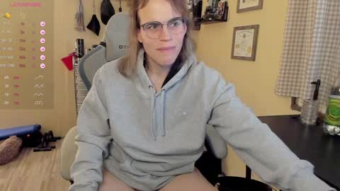 MichelleReid online show from December 9, 2024, 10:41 pm