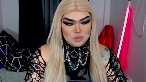 Michelle online show from December 2, 2025, 6:58 pm