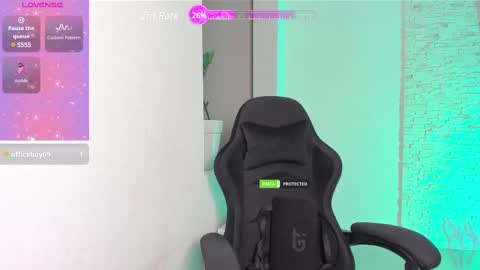 Michellee online show from February 26, 2025, 11:15 pm