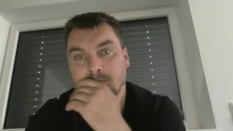 michl_2022 online show from May 31, 2026, 2:13 pm