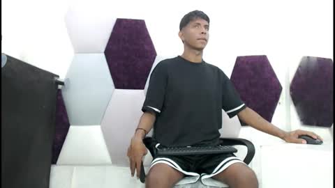 Snapshot of mick_storm chatting on November 23, 2025, 7:02 pm Mick storm online show from November 23, 2025, 7:02 pm