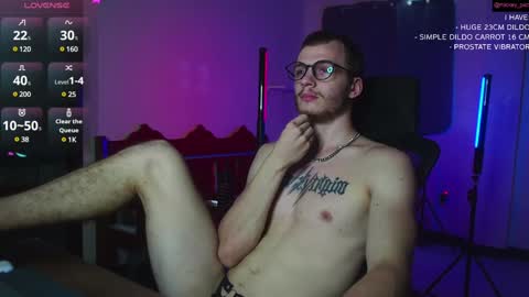 Mickey online show from December 6, 2024, 11:33 am