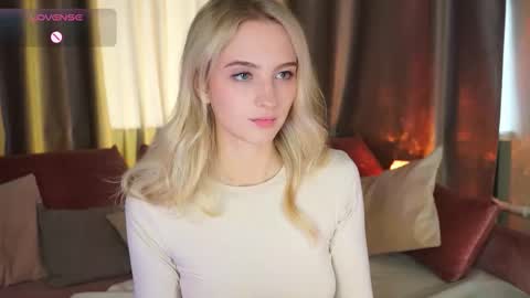 mickeydior online show from September 13, 2025, 11:21 am